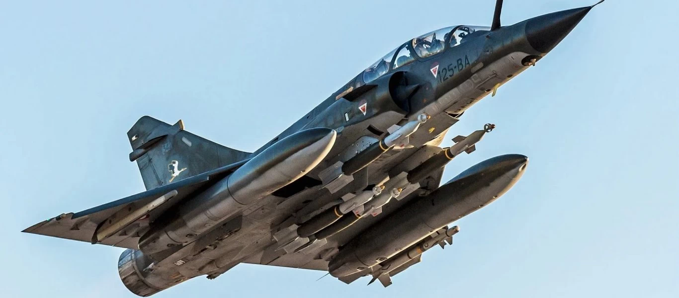 Ο Μακρόν στέλνει Mirage 2000D της γαλλικής Αεροπορίας στην Κεντροαφρικανική Δημοκρατία